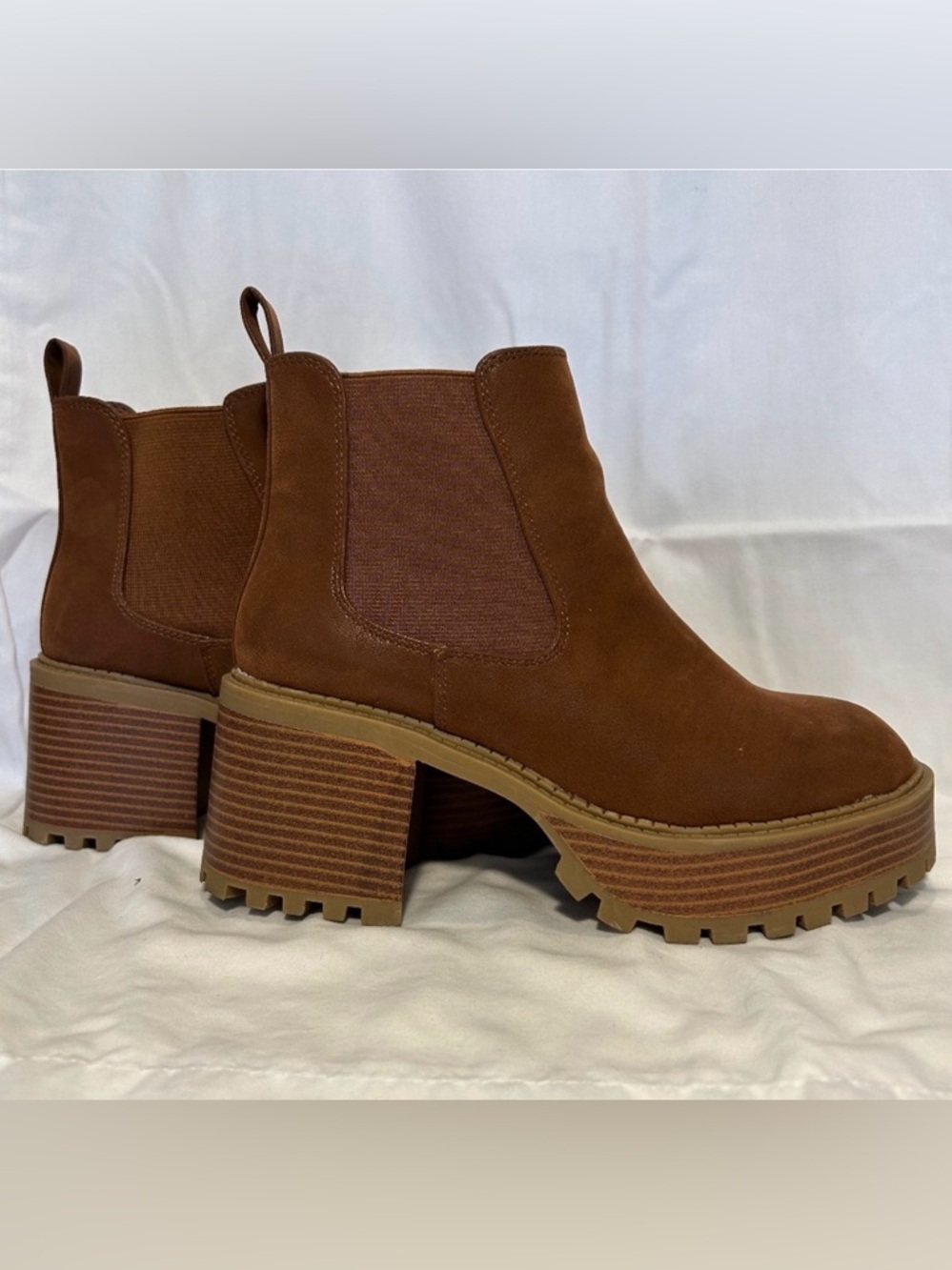 MIA Women’s Platform Chelsea Boots - Brown Suede 8.5